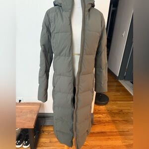 Eddie Bauer Dark Green Puffer Coat